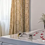 Starhome Navona 4*