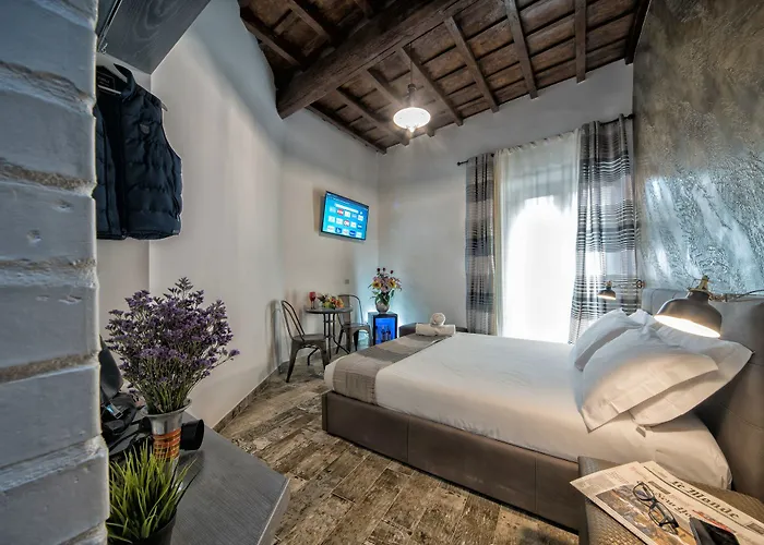 Starhome Navona 4*