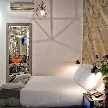 Starhome Navona 4*