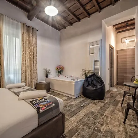 Starhome Navona 4*
