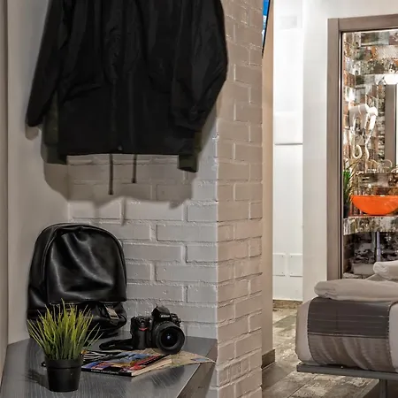 Starhome Navona Rome